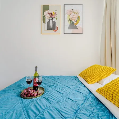 With Private Balcony Διαμέρισμα Βαρσοβία